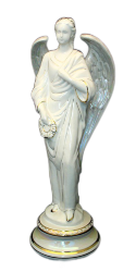 Сувенир "Ангел" скульптура с венком (бел., роспись люстр, роспись золотом)